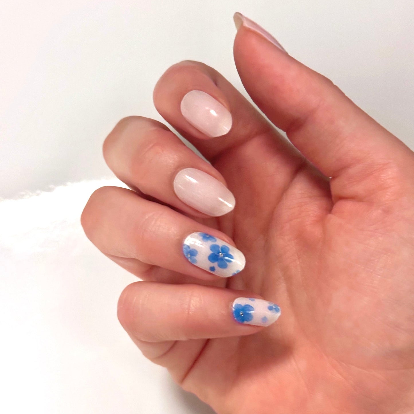 Delft Bloom Gel Nail Stickers
