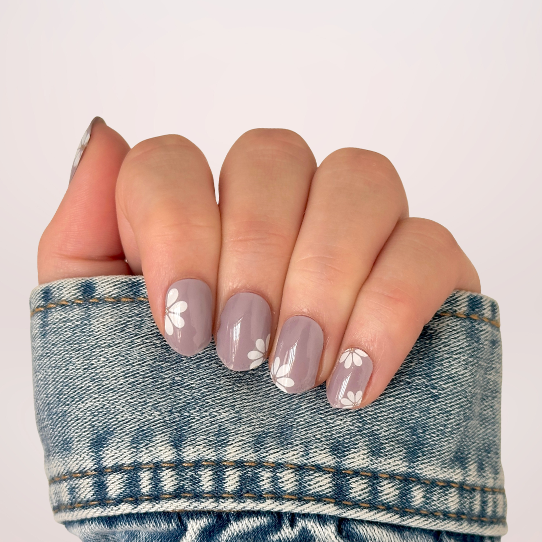 gellakstickers mauve kleur met witte bloemen